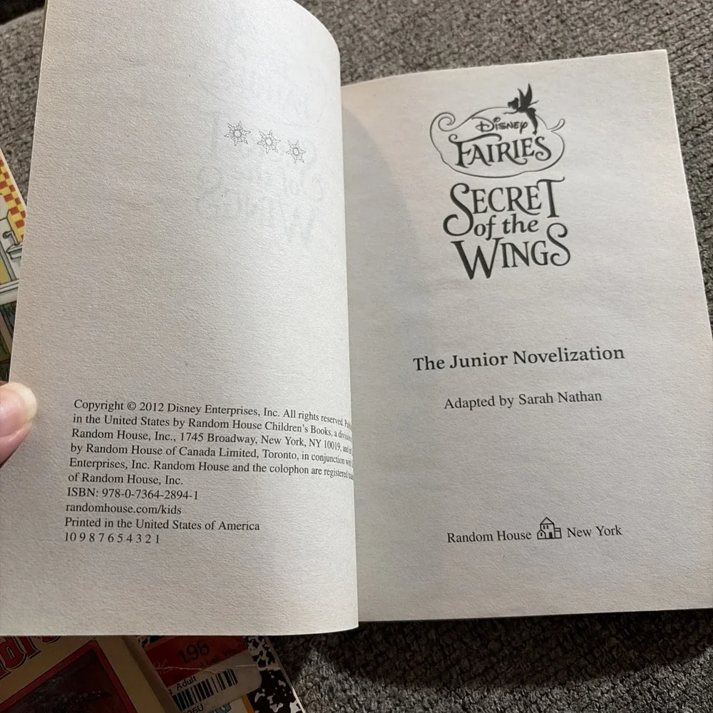 Secret of the Wings Junior Novelization (Disney Fairies) - Paperback